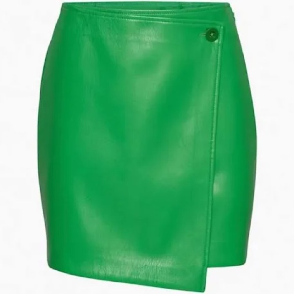 Green Wrap Skirt Babaton
VICINITY SKIRT Size 10 NWT